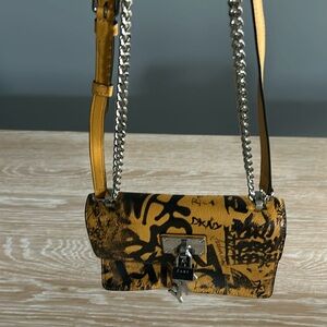NWOT Leather DKNY Sm Elissa Crossbody bag graffiti print